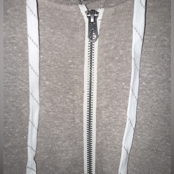 light heathered purple/gray thin Volcom lived in zip up hoodie NWT size medium - Picture 4 of 9